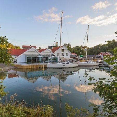Kulleseidkanalen Gjestehamn Bomlo エクステリア 写真